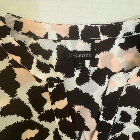 Talbots Halfway Button Down Long Sleeve Blouse - Picture 5 of 6